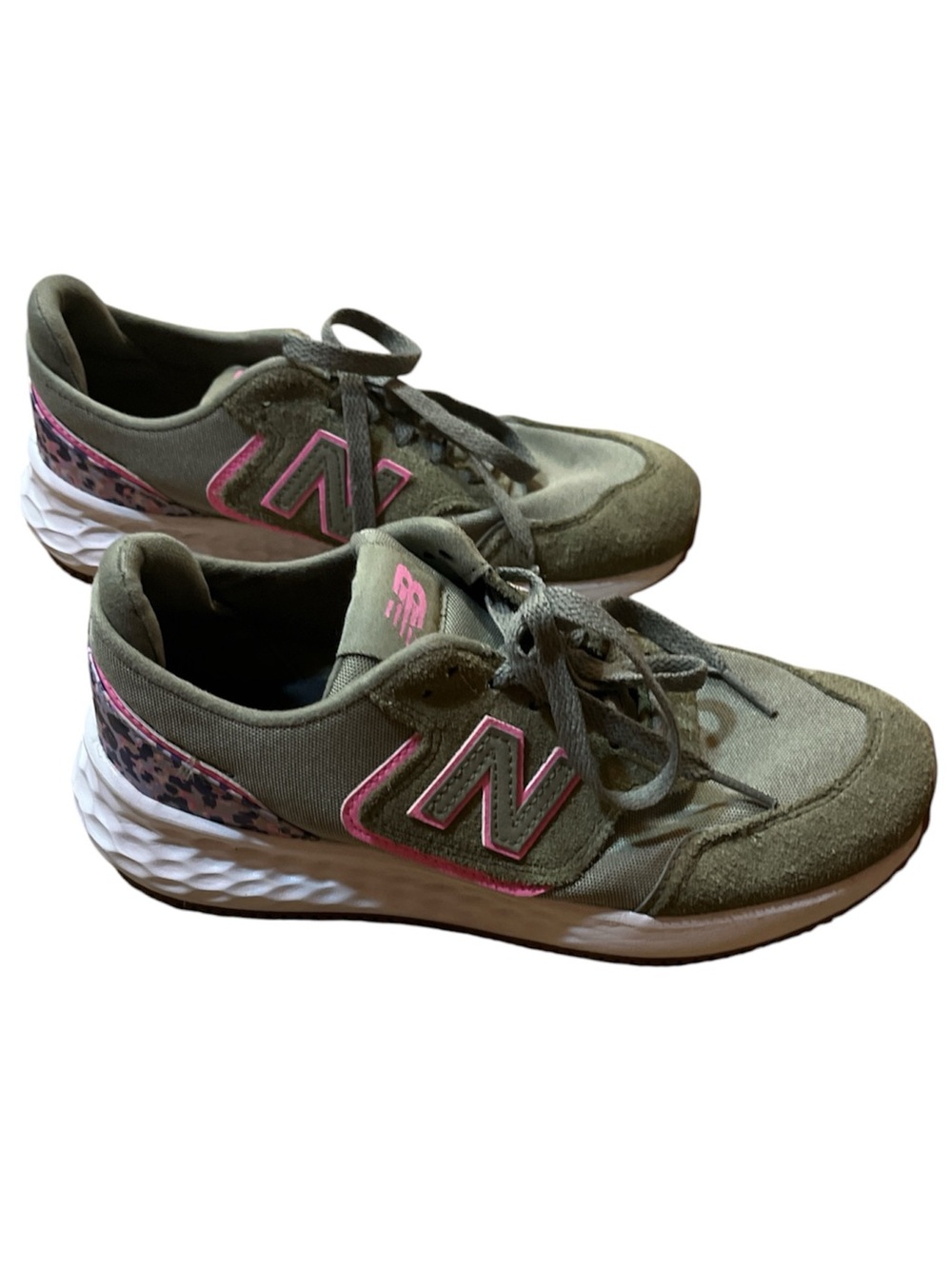 New Balance Green Pink Fresh Foam X70 Sneaker Tennis Shoe Women's 7 Logo Trainer - Picture 13 of 13